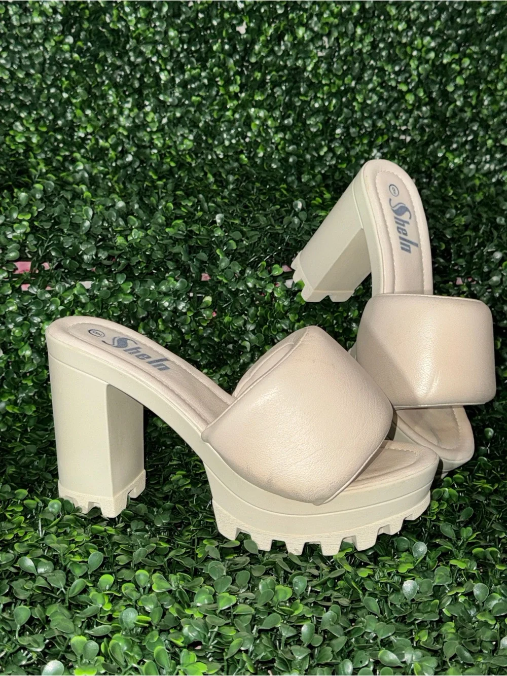 Chunky Platform Mule Sandals in light Beige